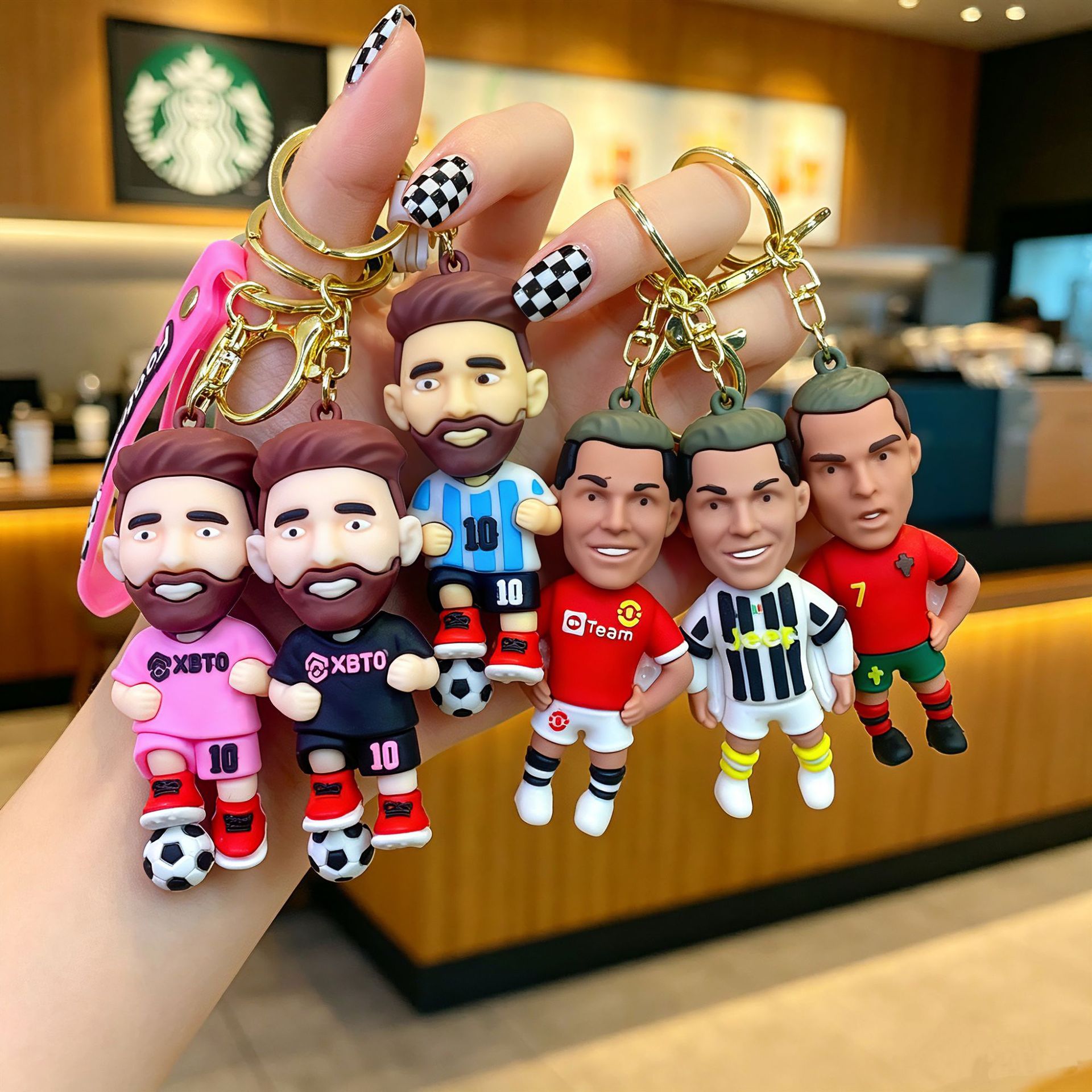 Football Star Figure Keychain — Messi & Ronaldo Cartoon Charm (3 Kits: Real Madrid, Juventus, Portugal)