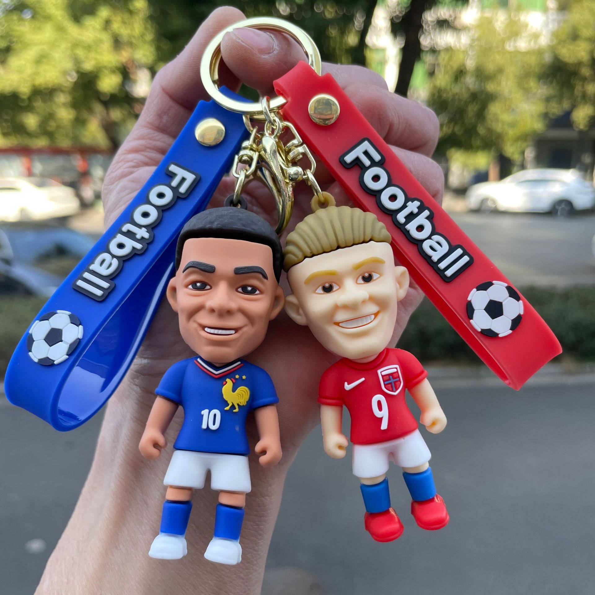 Football Star PVC Keychain Collection — 30 Charms (Messi, Ronaldo, Mbappé, Haaland, Yamal, Modric, Neymar) Jersey & Player Style